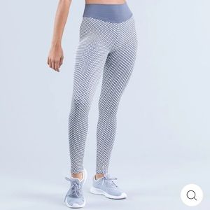 [S] NWOT - BOWNDLESS leggings